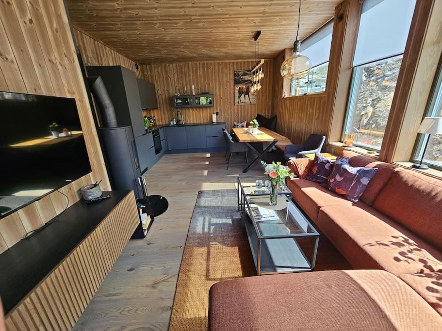 Ny Leilighet Med Flott Utsikt Til Gaustatoppen Rjukan Exteriör bild